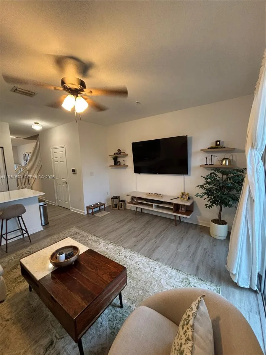 2819 SE 1st Dr # 8, Homestead, FL 33033 photo 4