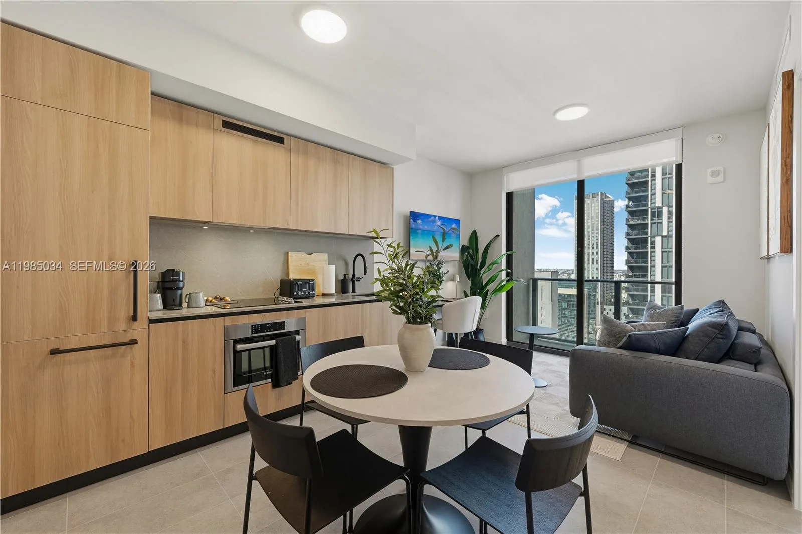 121 NE 5th St # 2706, Miami, FL 33132 photo 7