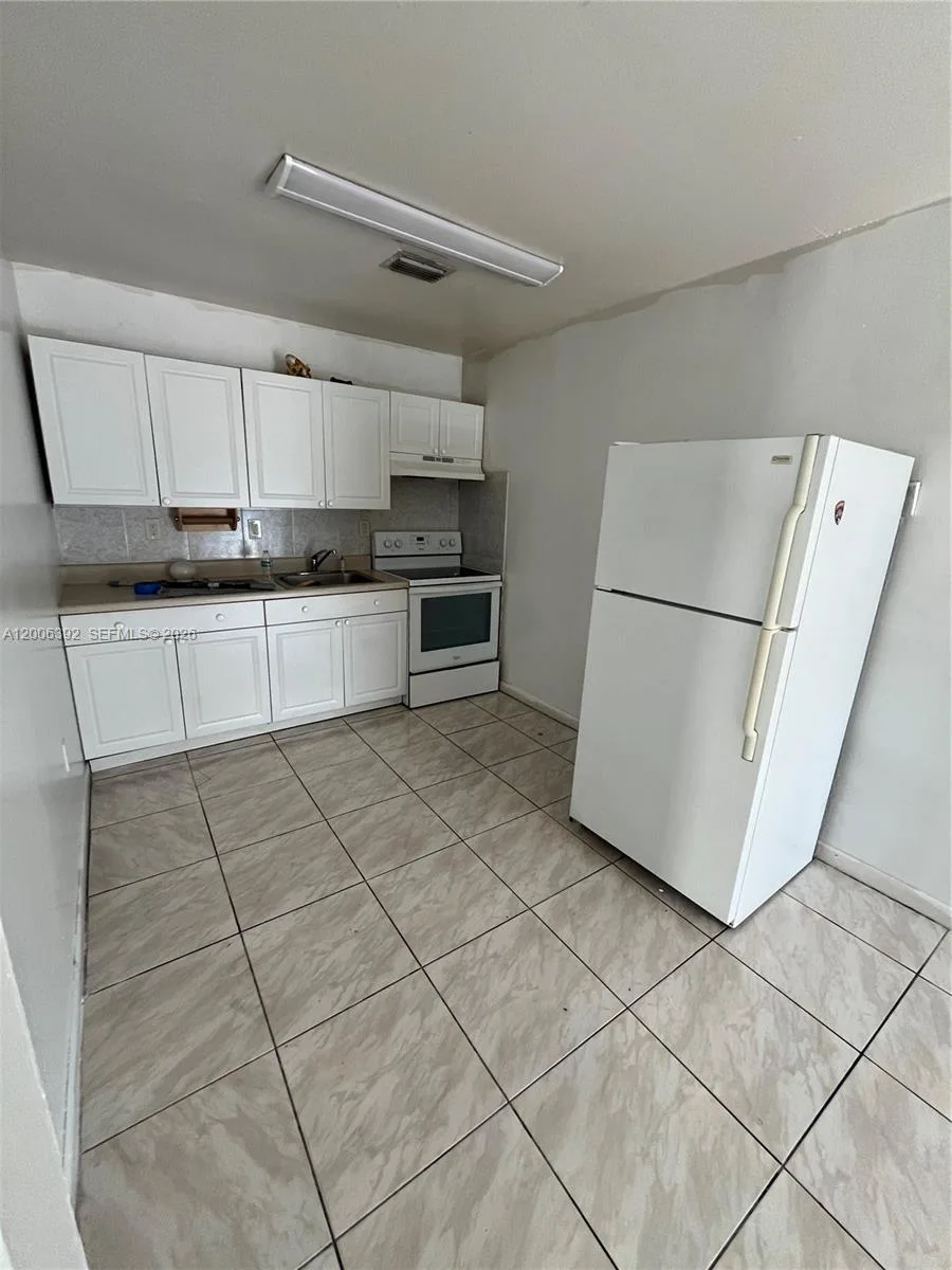 334 E 21st St # 5, Hialeah, FL 33010