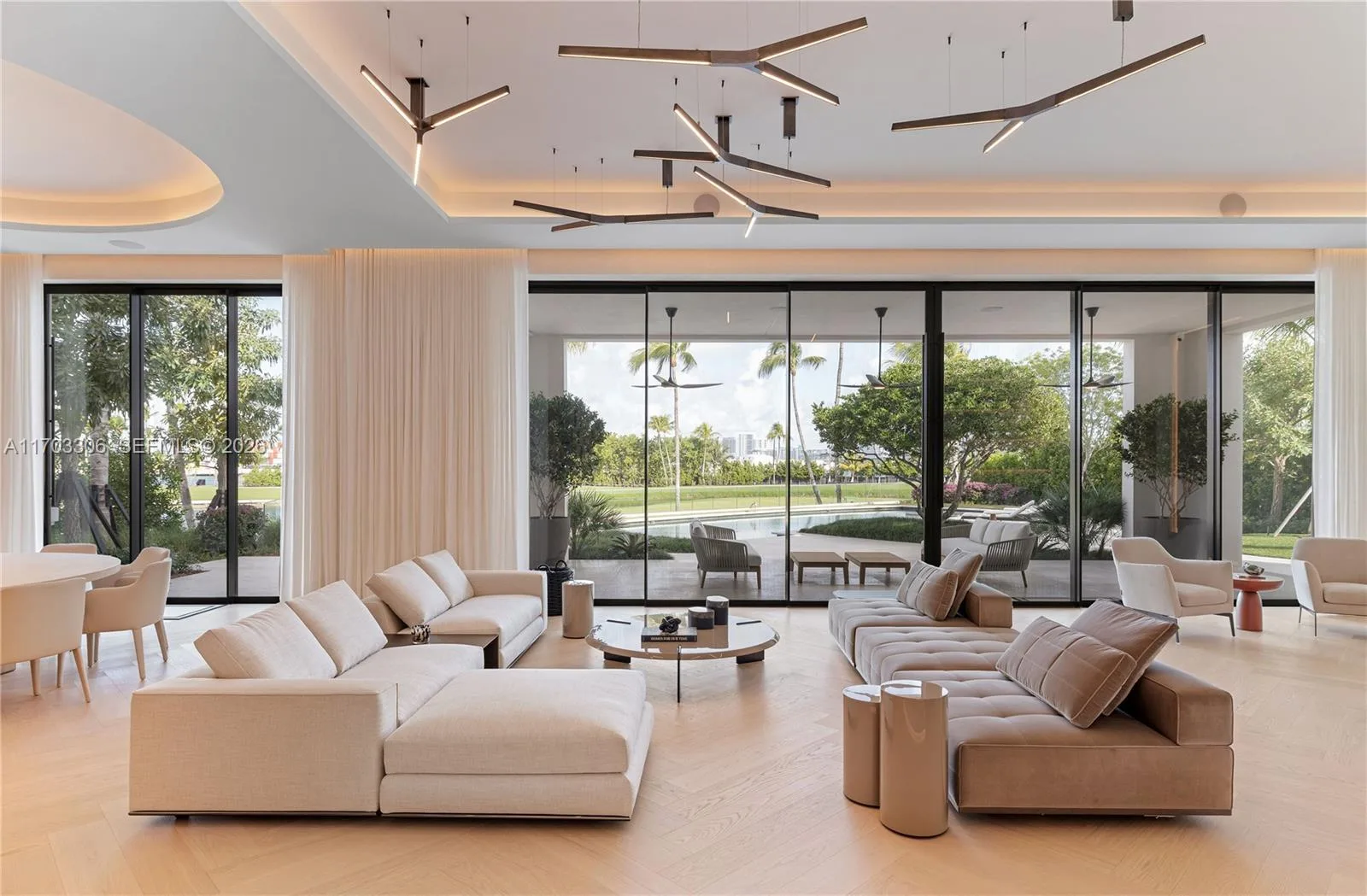 1006 Links Drive, Miami Beach, FL 33109 photo 10