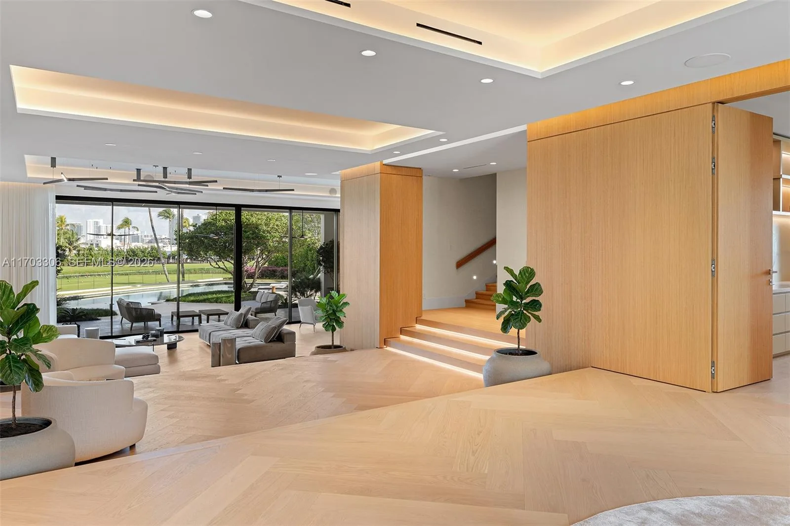 1006 Links Drive, Miami Beach, FL 33109 photo 7