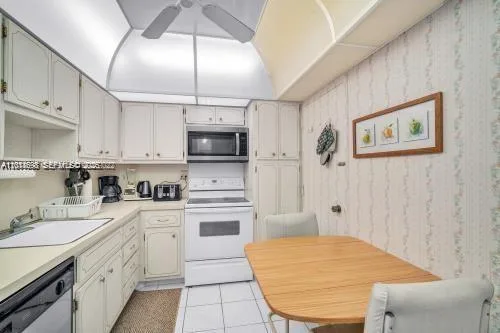 1950 S Ocean Dr # 4D, Hallandale Beach, FL 33009 photo 11