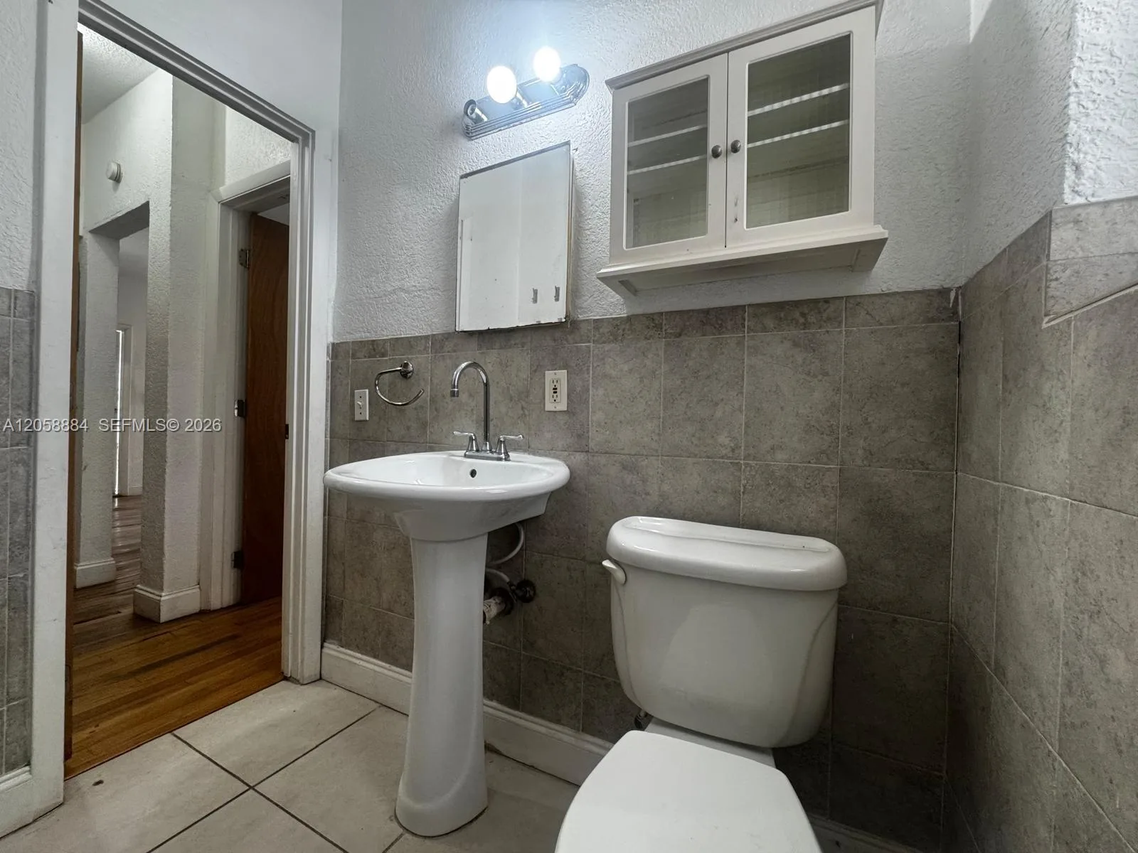 8335 Crespi Blvd # 2, Miami Beach, FL 33141 photo 12