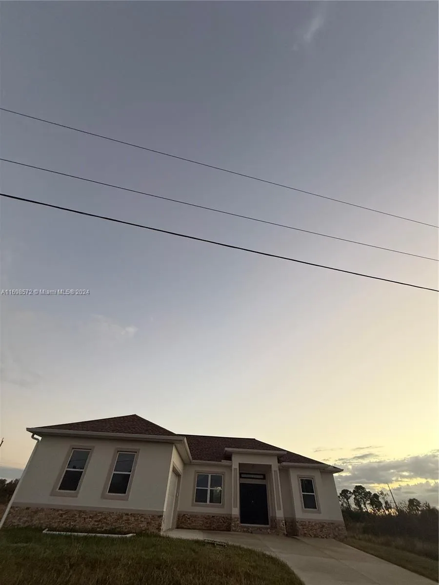 15297 POTTSTOWN AVE, Port Charlotte, FL 33981 photo 2