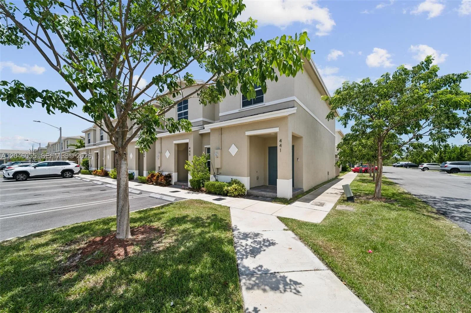 441 NE 4th Ln, Florida City, FL 33034 photo 2