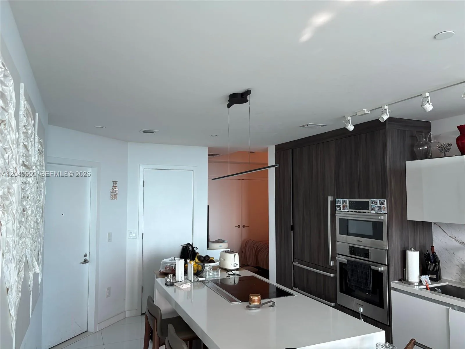 851 NE 1st Ave # 3706, Miami, FL 33132 photo 2