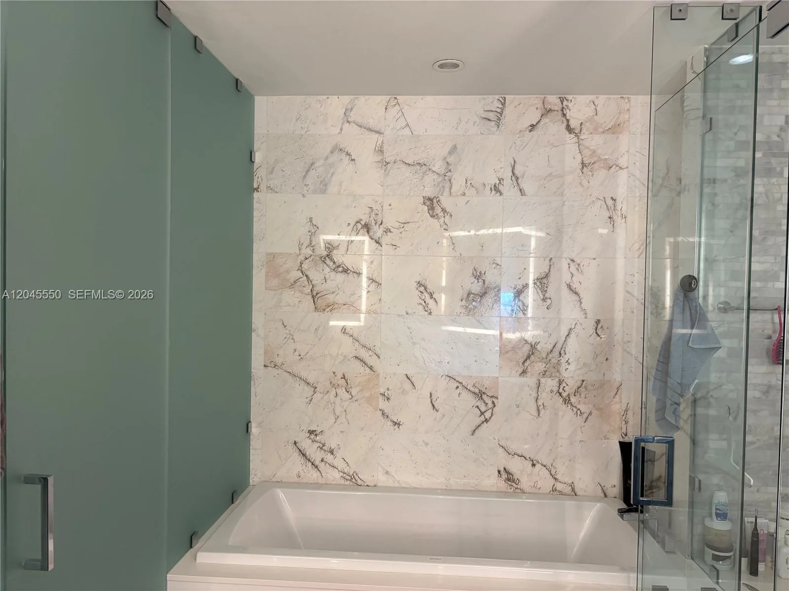 851 NE 1st Ave # 3706, Miami, FL 33132 photo 4