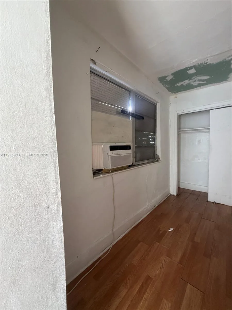 634 SW 10th Ave, Miami, FL 33130 photo 10