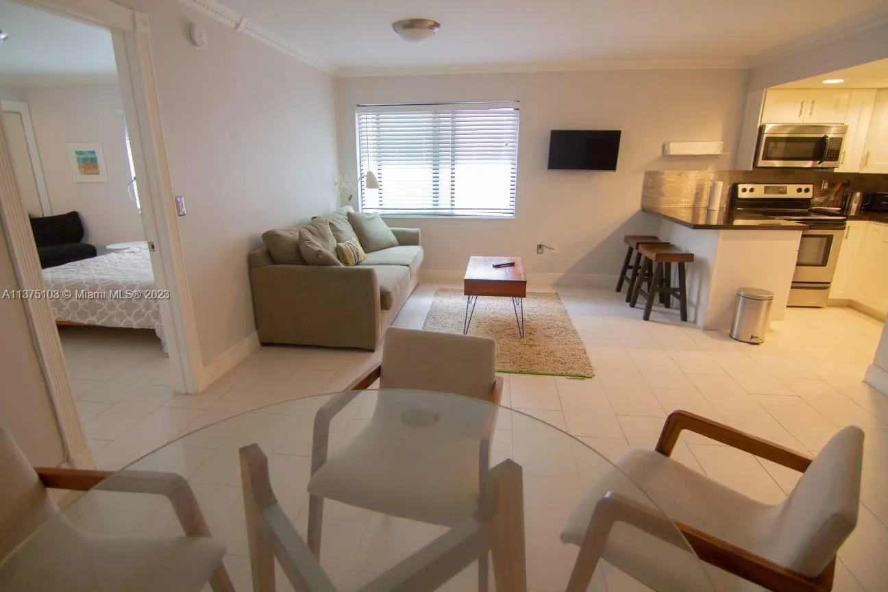 753 Michigan Ave # 2C, Miami Beach, FL 33139