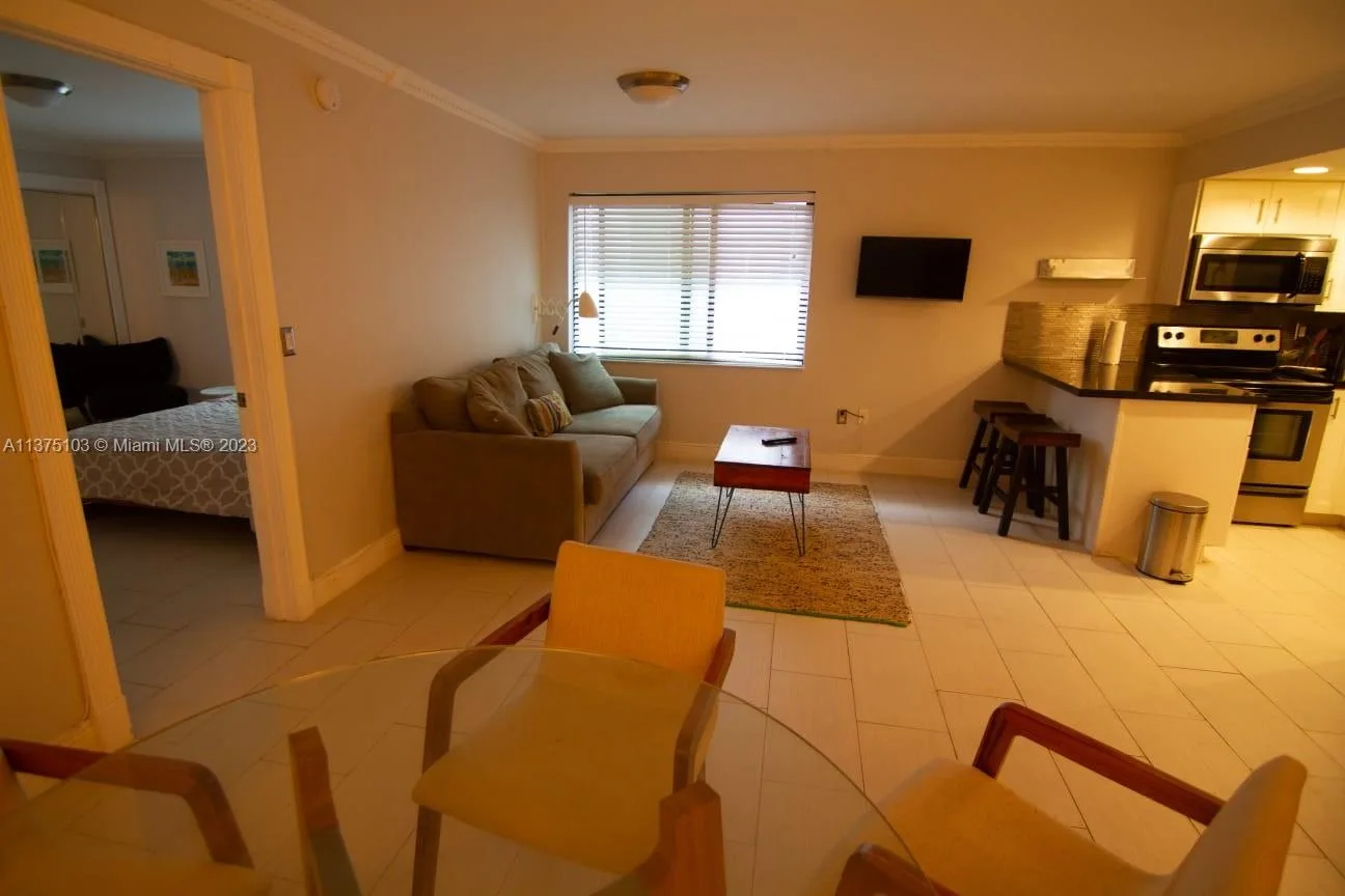 753 Michigan Ave # 2C, Miami Beach, FL 33139 photo 8