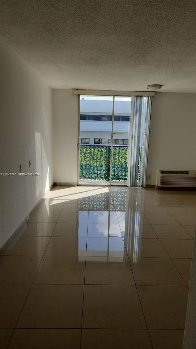 16450 NW 2nd Ave # 206, Miami, FL 33169 photo 2
