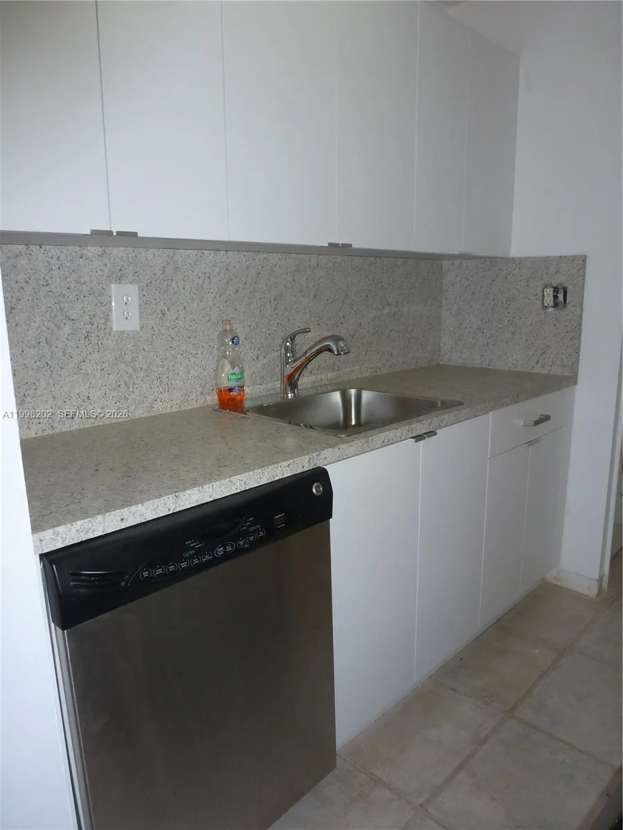 220 Lakeview Dr # 301, Weston, FL 33326 — zdjęcie 4