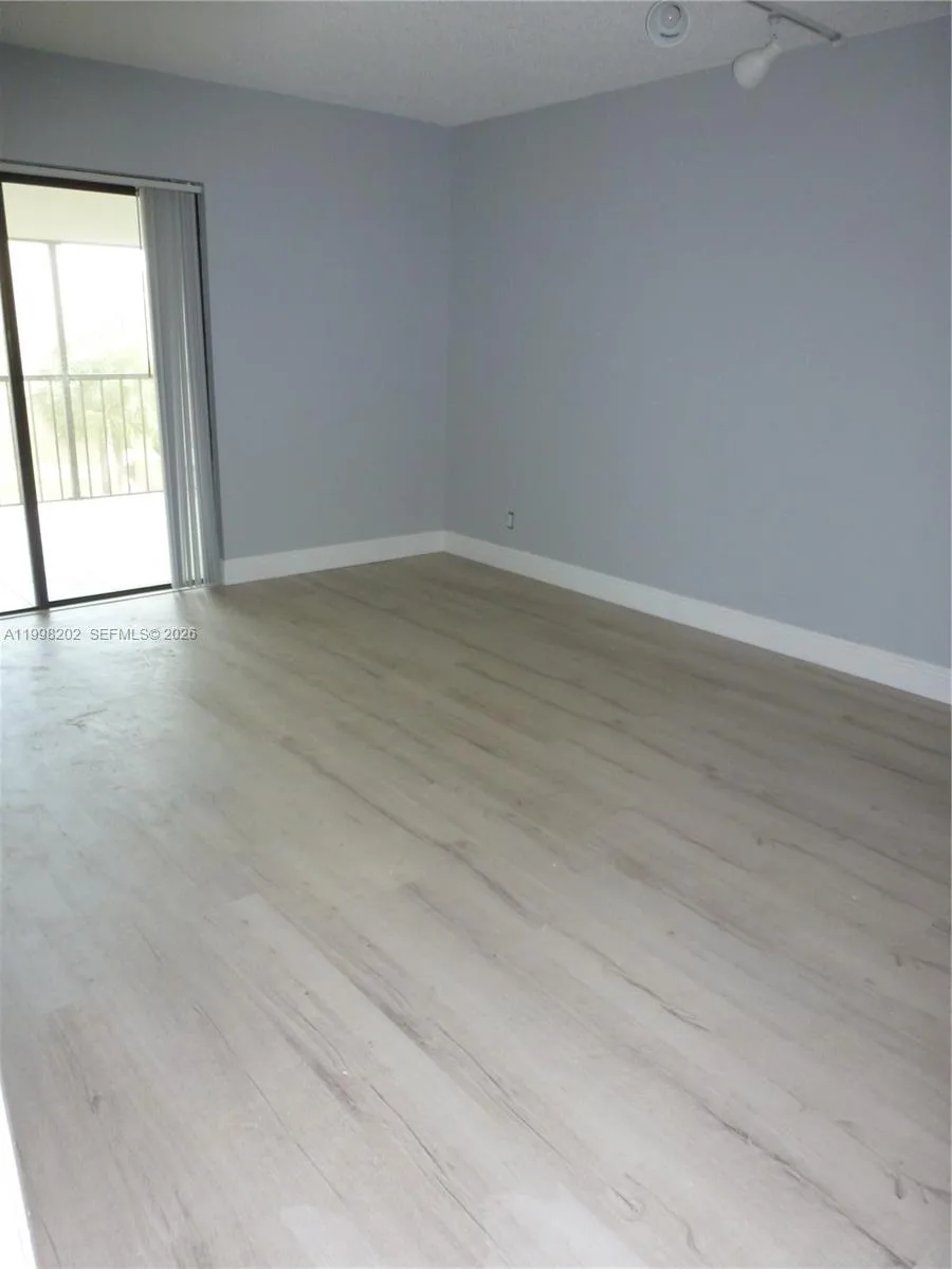 220 Lakeview Dr # 301, Weston, FL 33326 — zdjęcie 5