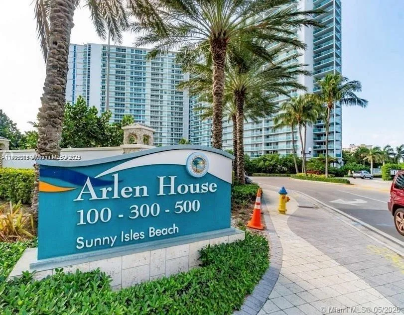 100 Bayview Dr # 1230, Sunny Isles Beach, FL 33160