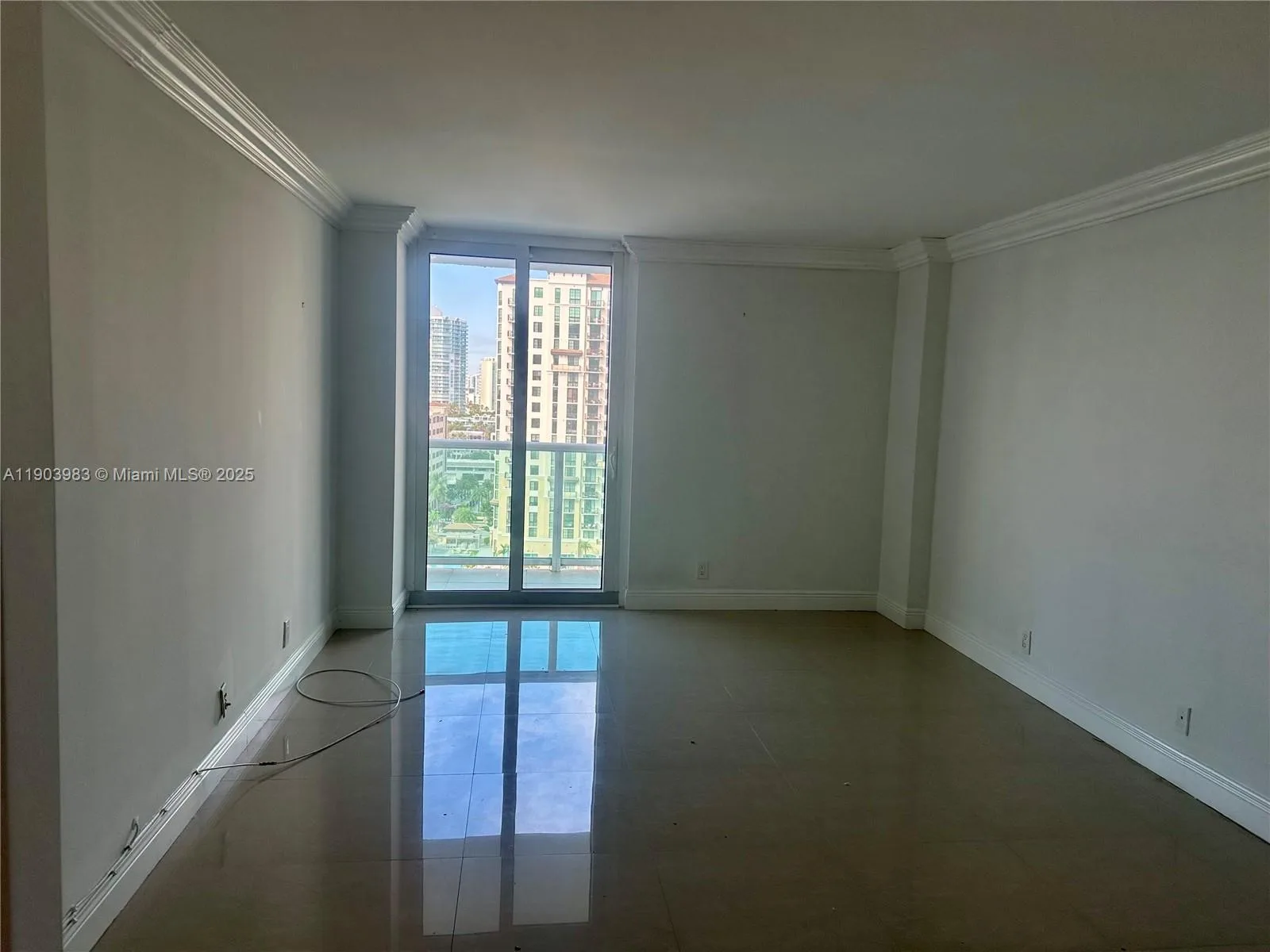 100 Bayview Dr # 1230, Sunny Isles Beach, FL 33160 photo 11