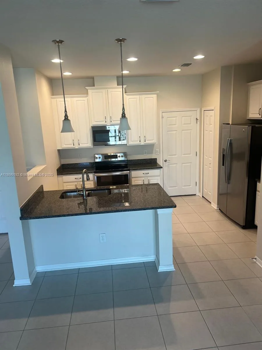 10734 Avery Park Drive, Riverview, FL 33578 photo 5
