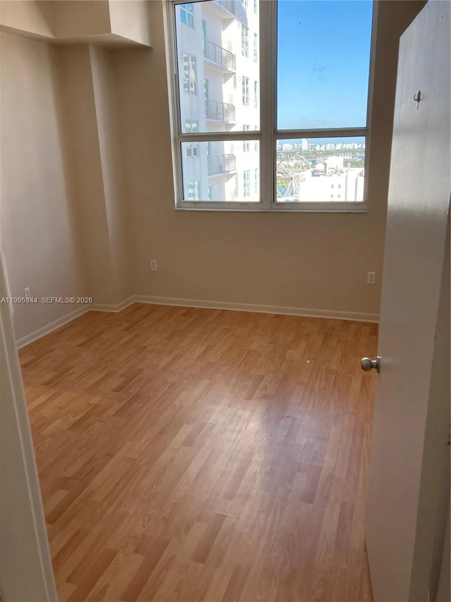 133 NE 2nd Ave # 2112, Miami, FL 33132 photo 11