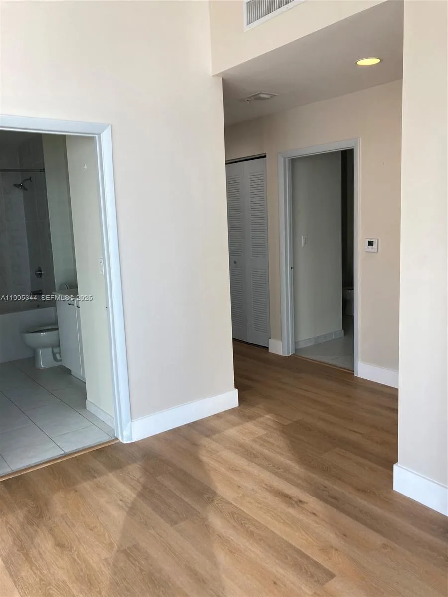 133 NE 2nd Ave # 2112, Miami, FL 33132 photo 13