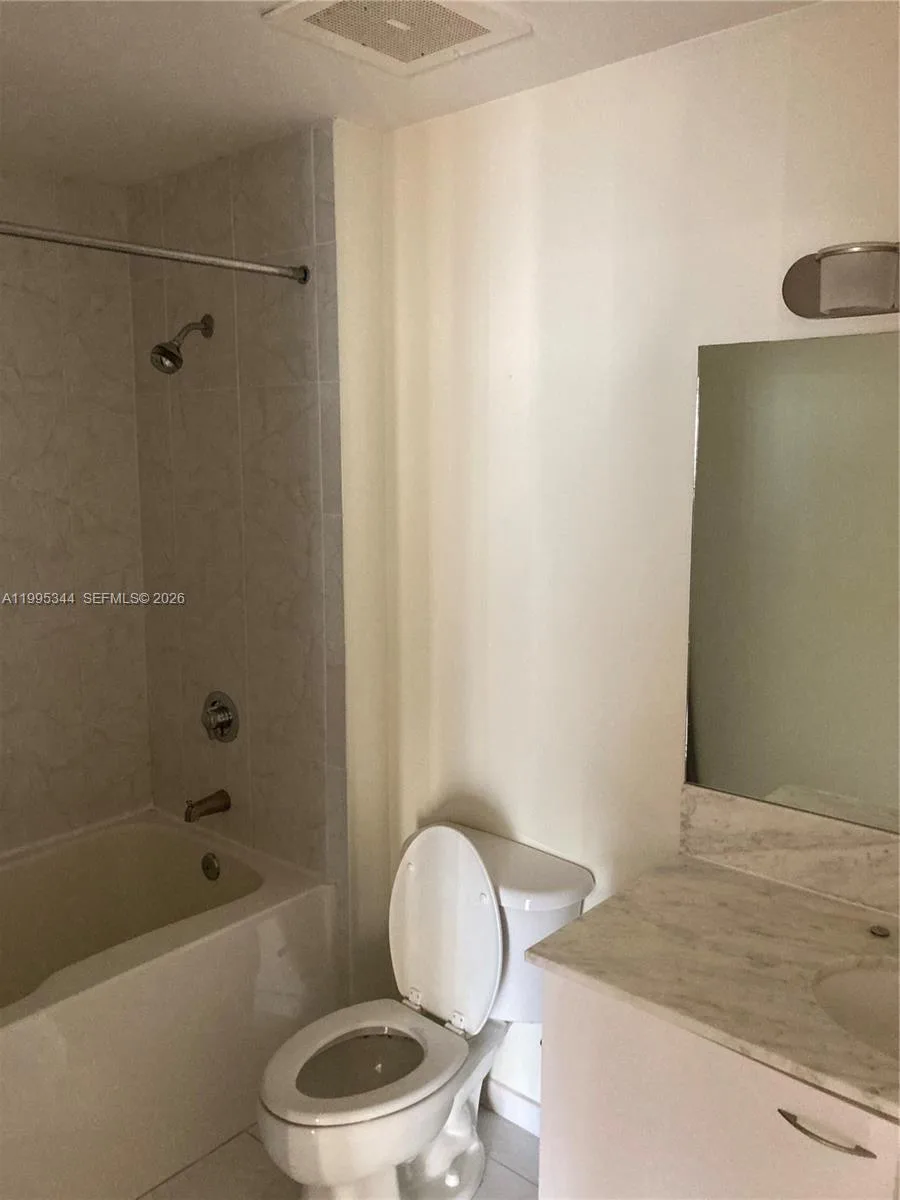 133 NE 2nd Ave # 2112, Miami, FL 33132 photo 9
