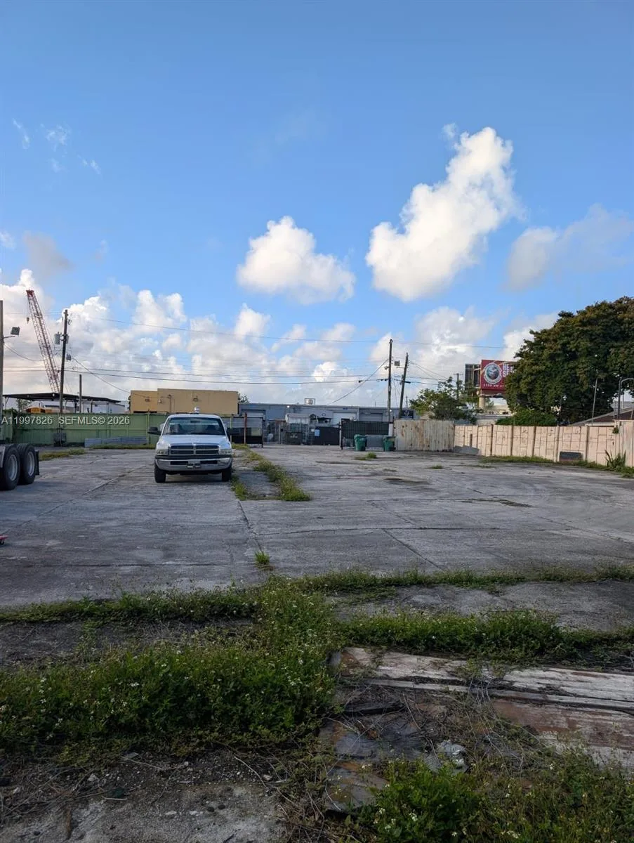 3175 NW 75TH STREET, Miami, FL 33147 photo 5
