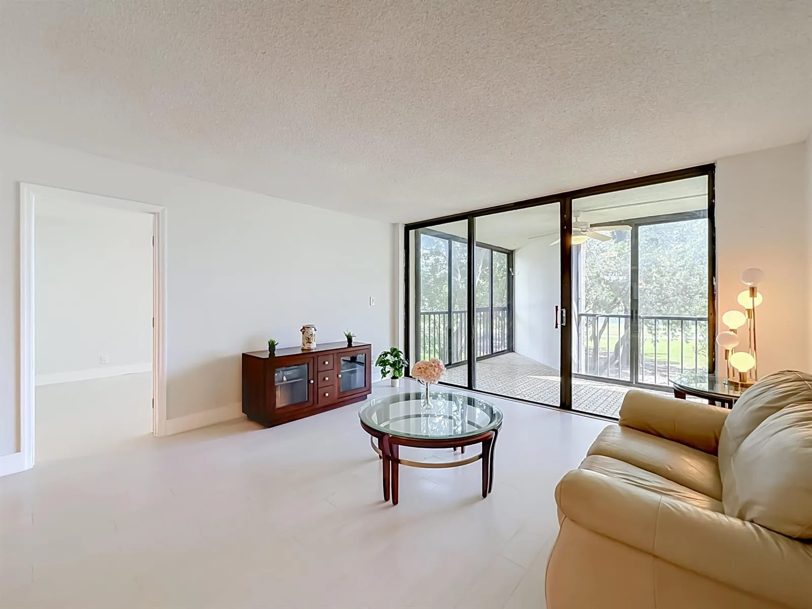 16300 Golf Club Road # 201, Weston, FL 33326 — zdjęcie 5