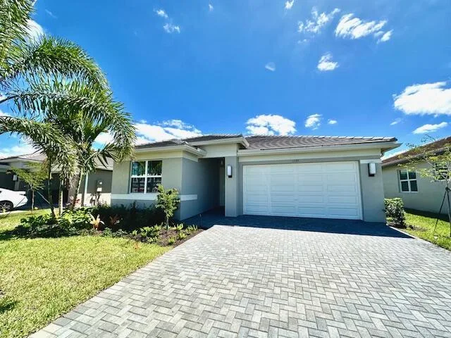 11785 SW Oceanus Boulevard, Port St. Lucie, FL 34987