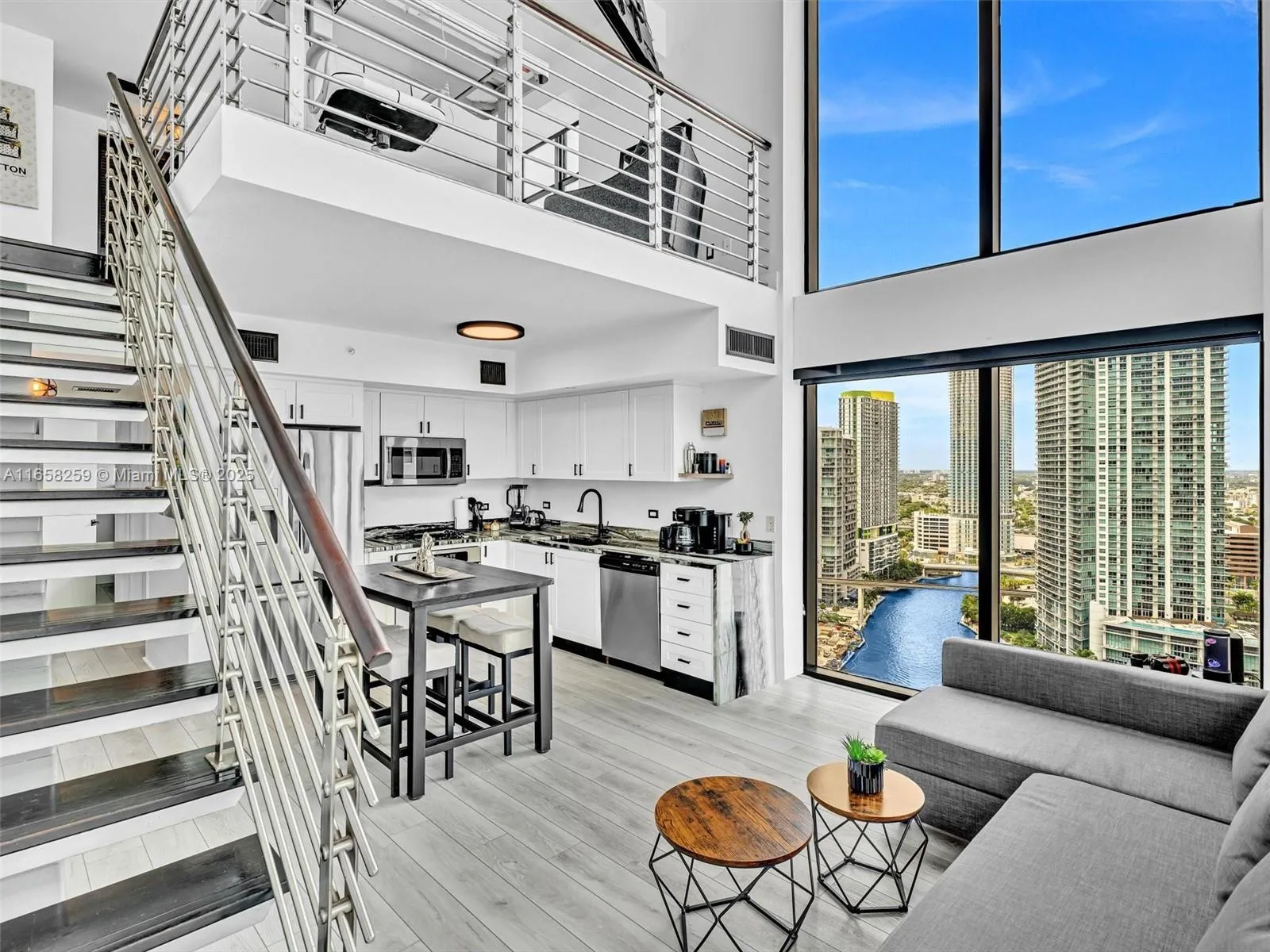 41 SE 5th St # 1717, Miami, FL 33131