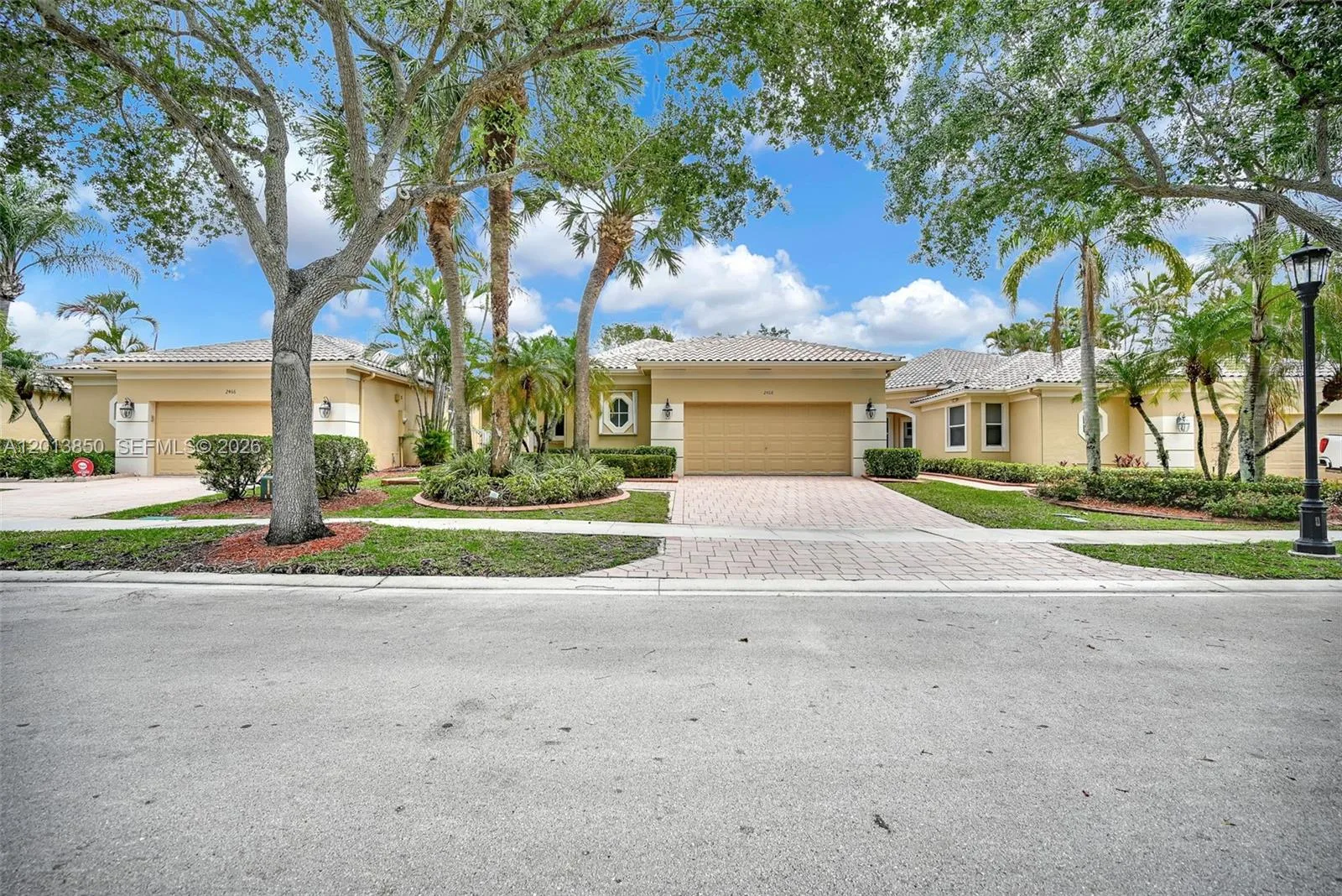 2468 Bay Isle Court, Weston, FL 33327