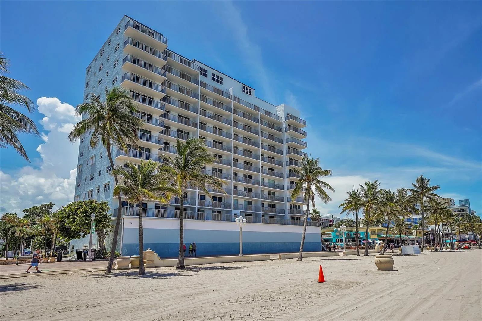400 N Surf Road # 703, Hollywood, FL 33019