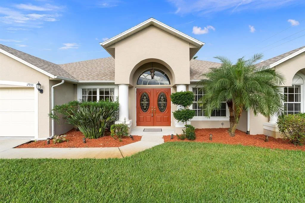 2955 SW West Calabria Circle, Port St. Lucie, FL 34953
