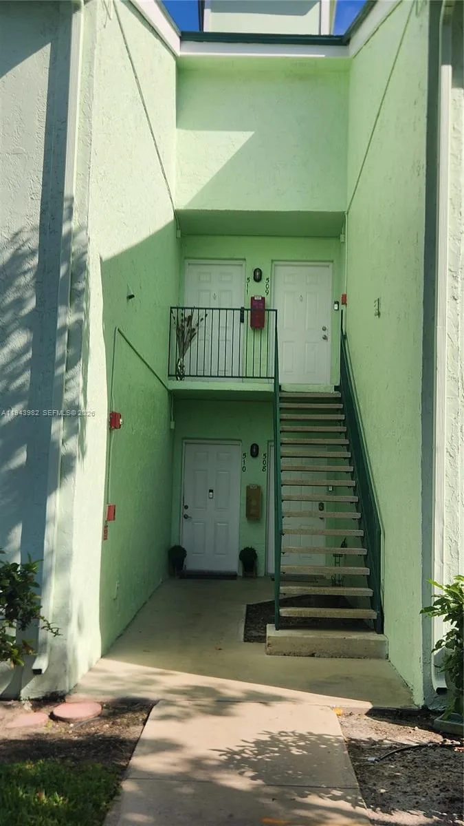 4086 N Pine Island Rd # 510, Sunrise, FL 33351