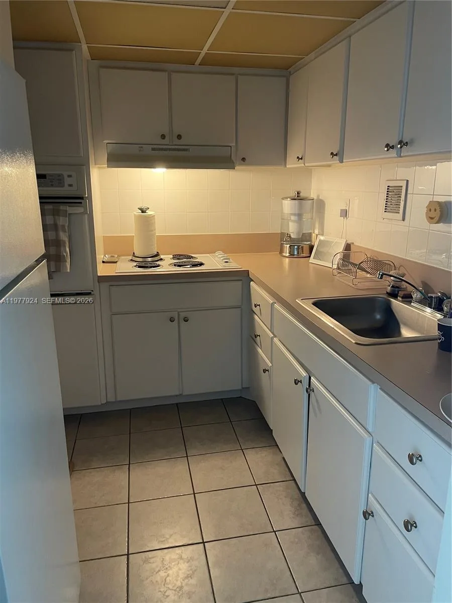 1200 West Ave # 1403, Miami Beach, FL 33139 photo 4