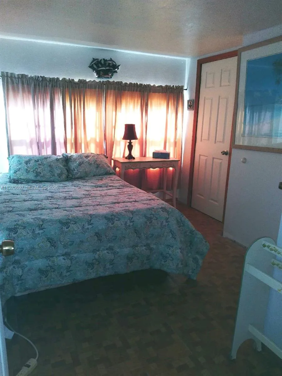 261 Burgundy Dr, Tavernier, FL 33070 photo 6