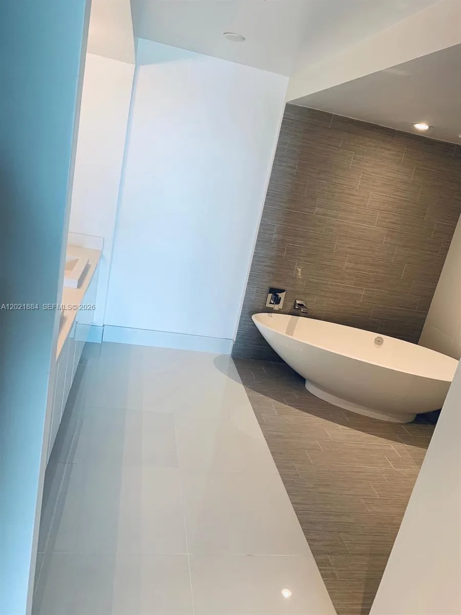 330 Sunny Isles Blvd # 5-1006, Sunny Isles Beach, FL 33160 photo 11