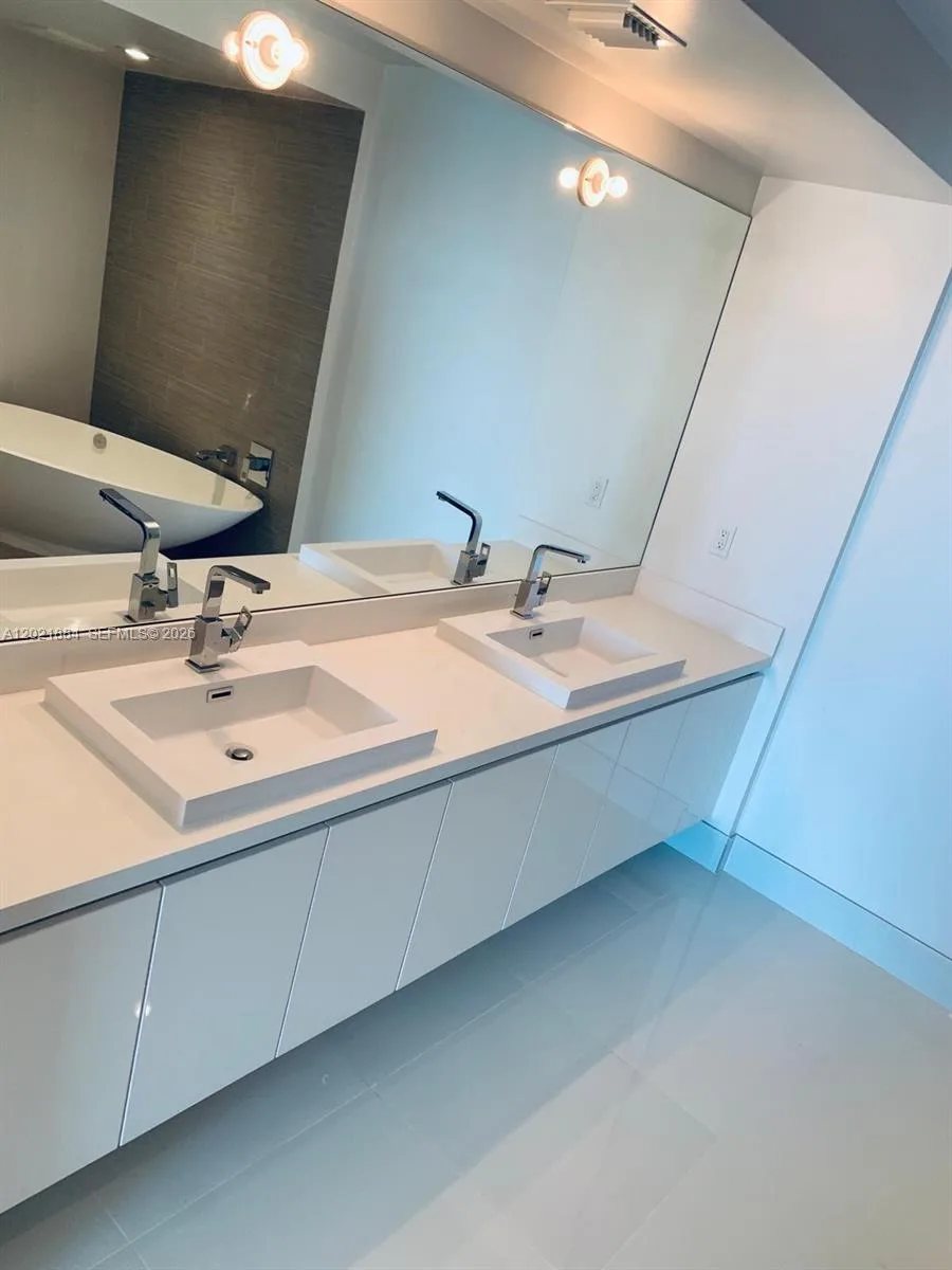 330 Sunny Isles Blvd # 5-1006, Sunny Isles Beach, FL 33160 photo 12