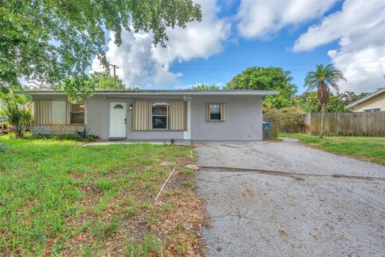 1640 NE 33rd St, Pompano Beach, FL 33064 photo 2