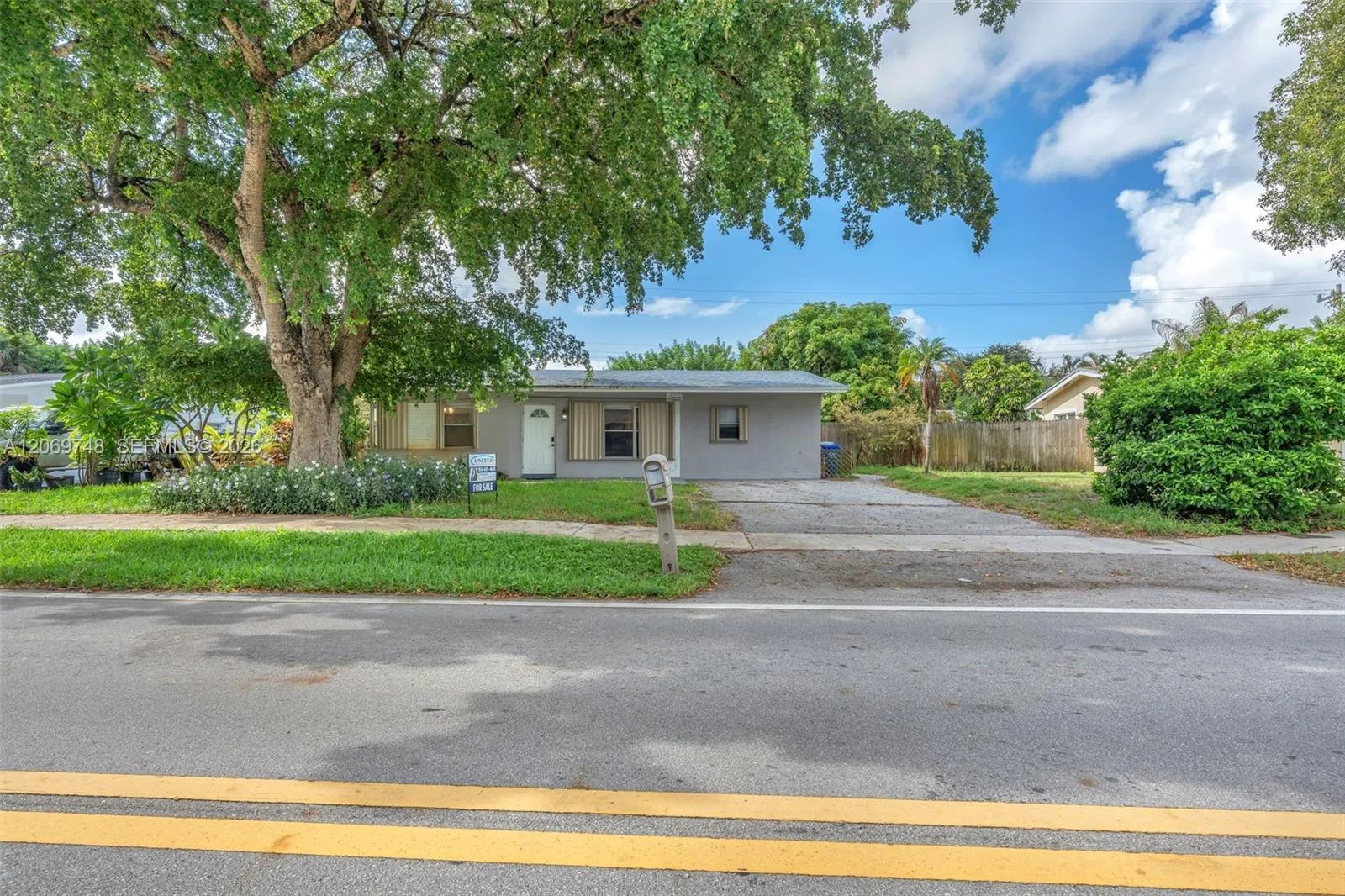 1640 NE 33rd St, Pompano Beach, FL 33064 photo 3