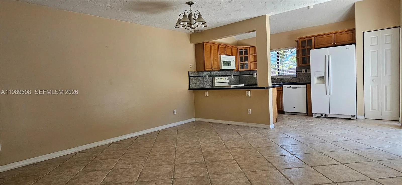610 Commodore Dr, Plantation, FL 33325 photo 3