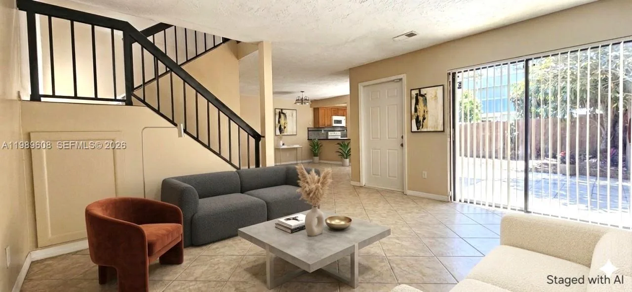 610 Commodore Dr, Plantation, FL 33325 photo 4