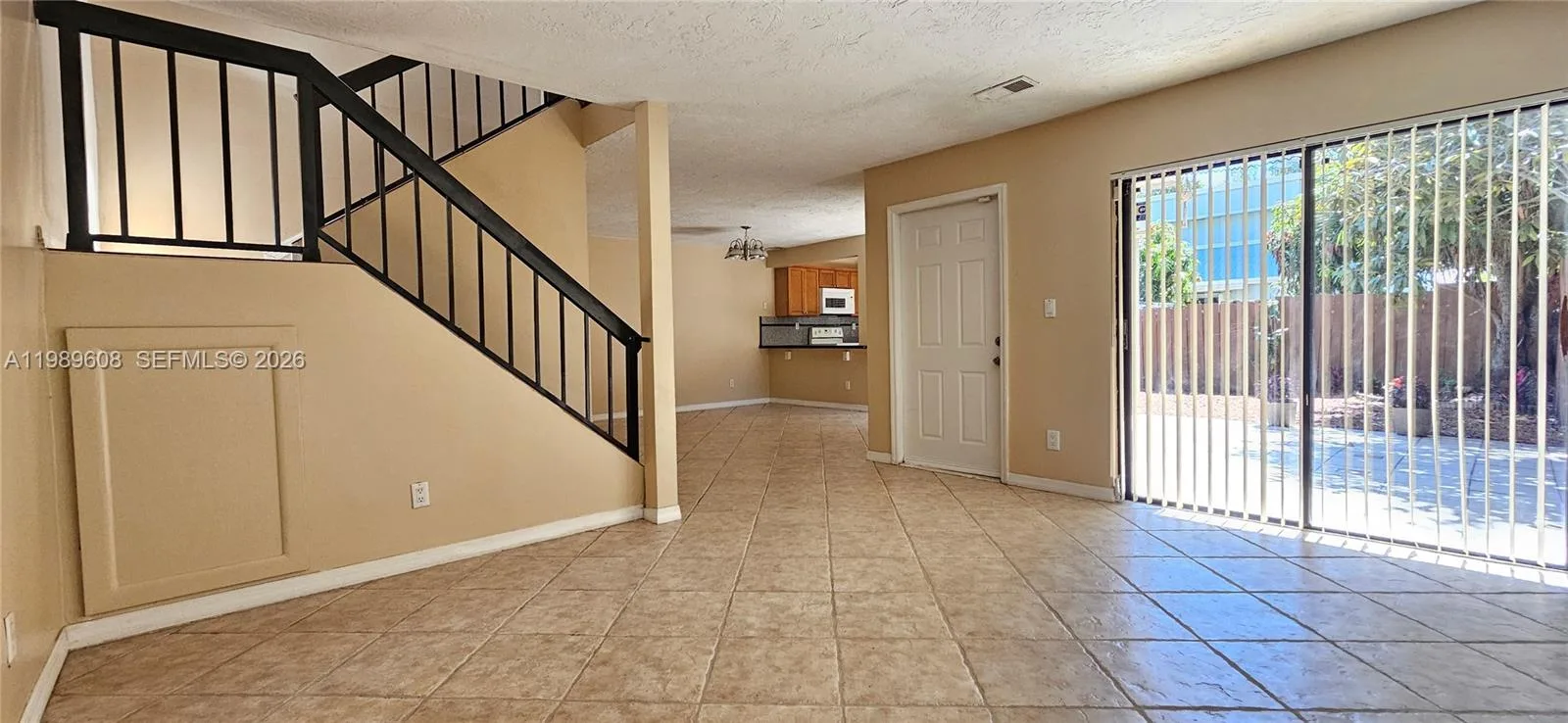 610 Commodore Dr, Plantation, FL 33325 photo 5
