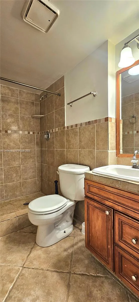 610 Commodore Dr, Plantation, FL 33325 photo 7
