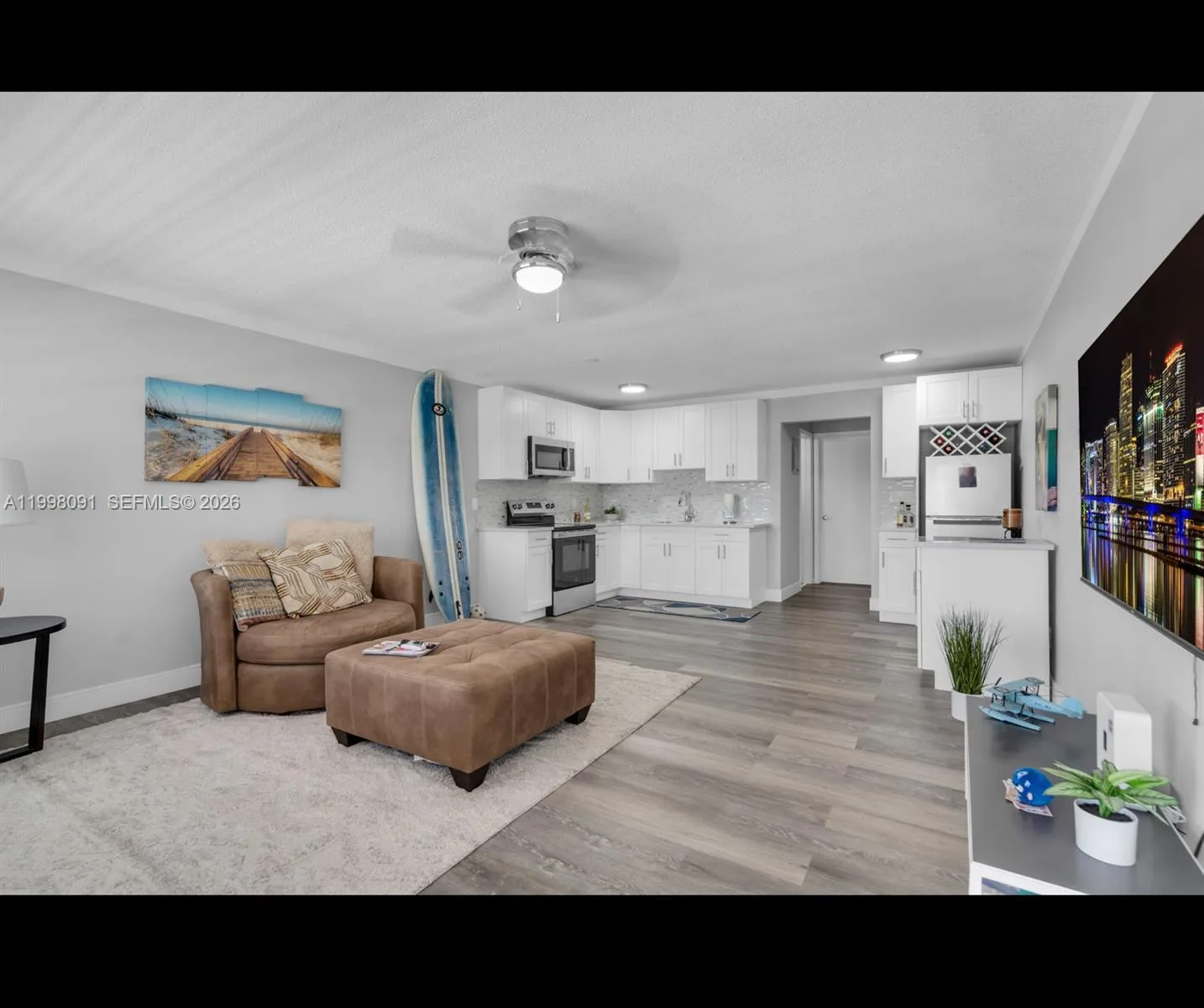 2111 NE 56th St # 206, Fort Lauderdale, FL 33308 photo 4