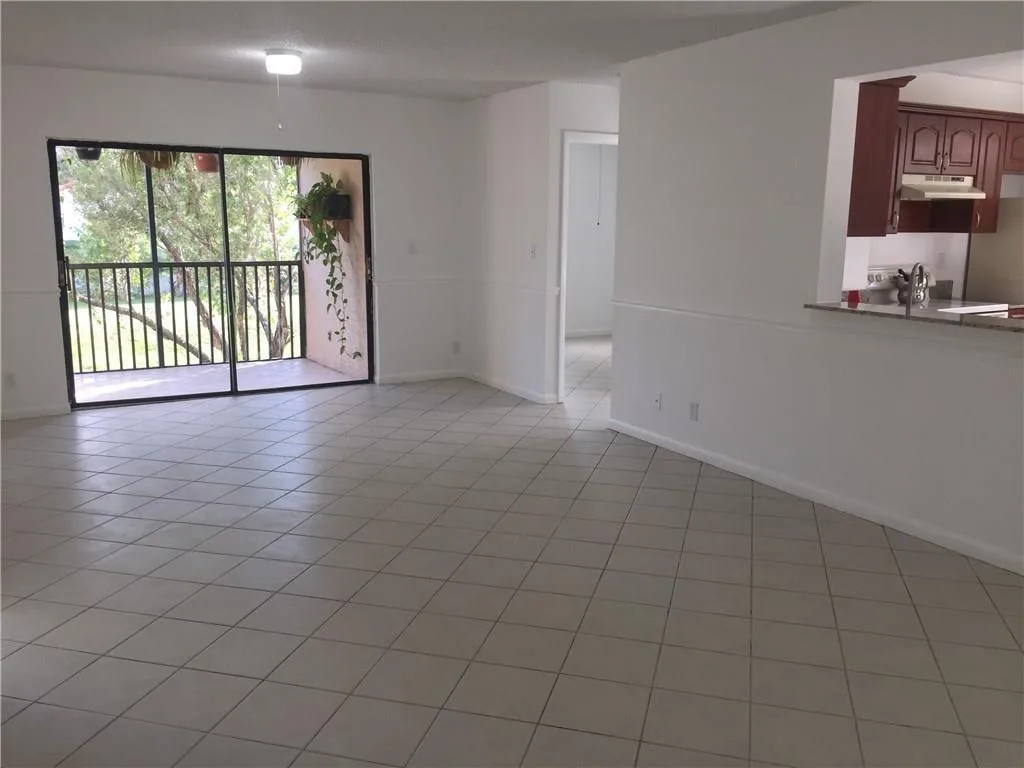 12276 Royal Palm Boulevard # A-7, Coral Springs, FL 33065