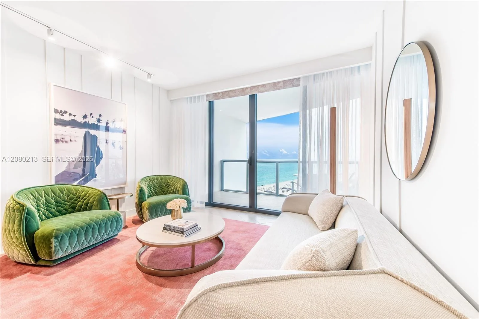 2201 Collins Ave # 807, Miami Beach, FL 33139