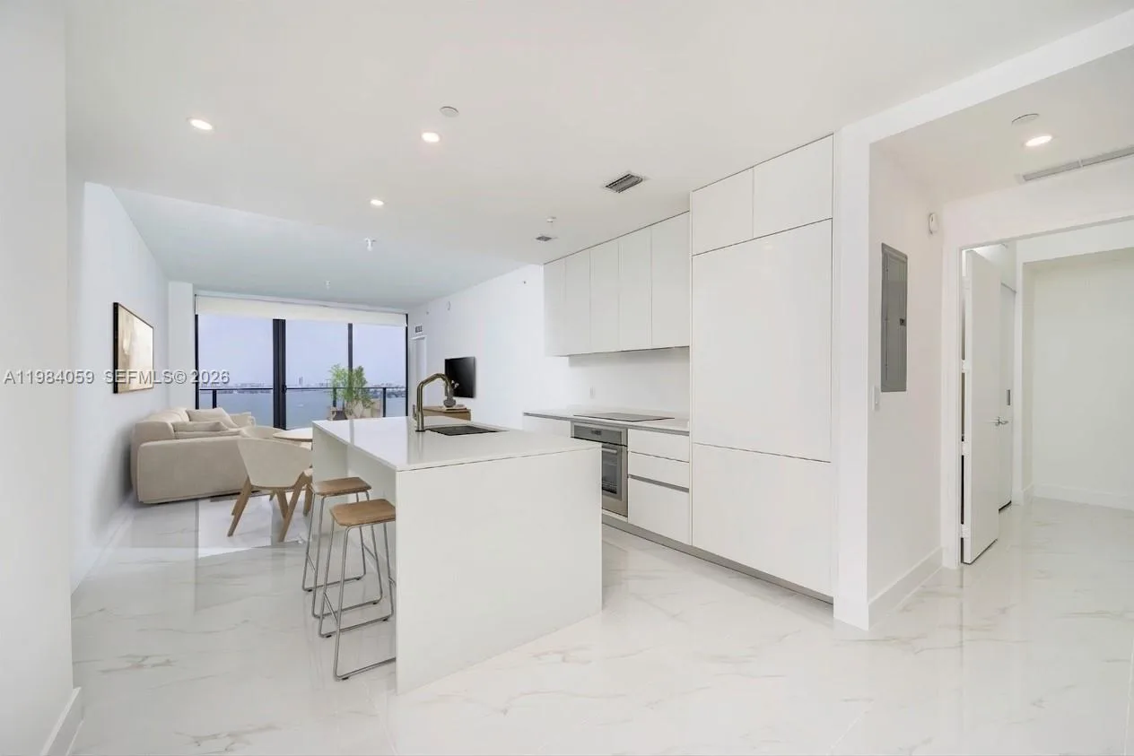700 NE 24th St # 3504, Miami, FL 33137 photo 5