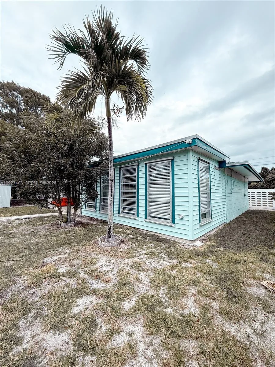 1403 Grouper Dr, Marathon, FL 33050 photo 11