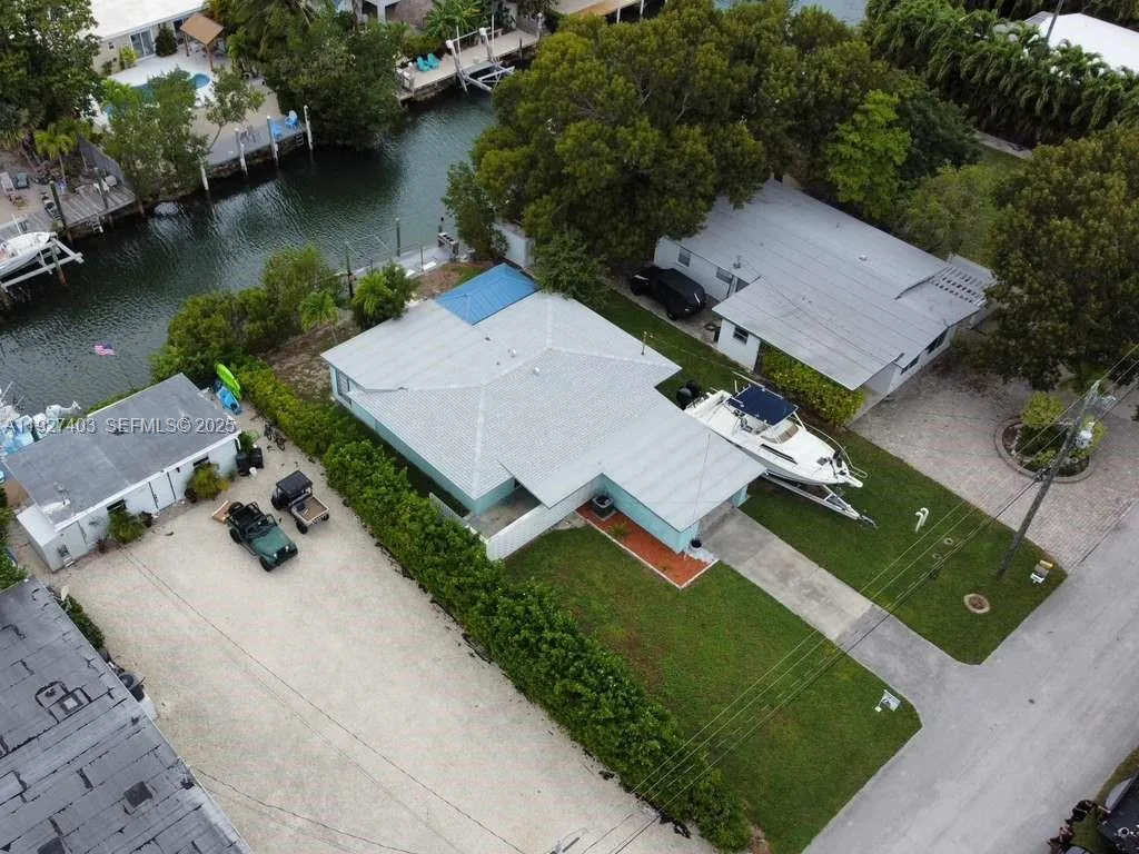 1403 Grouper Dr, Marathon, FL 33050 photo 4