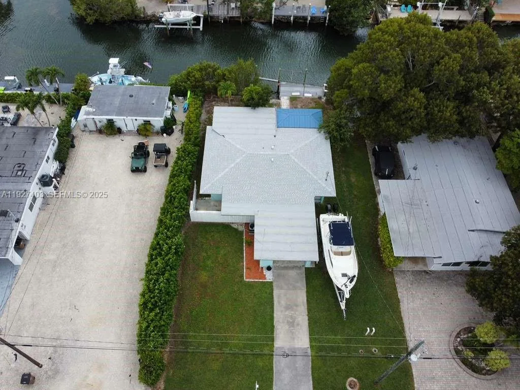 1403 Grouper Dr, Marathon, FL 33050 photo 5
