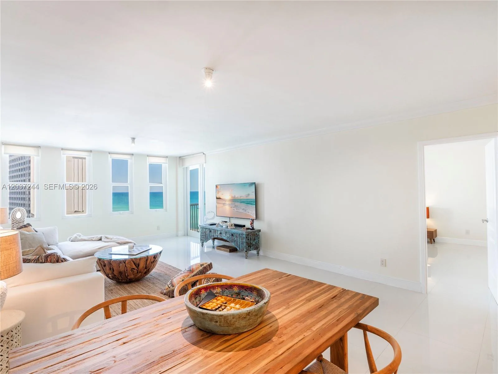 5401 Collins Ave # 1013, Miami Beach, FL 33140 photo 5
