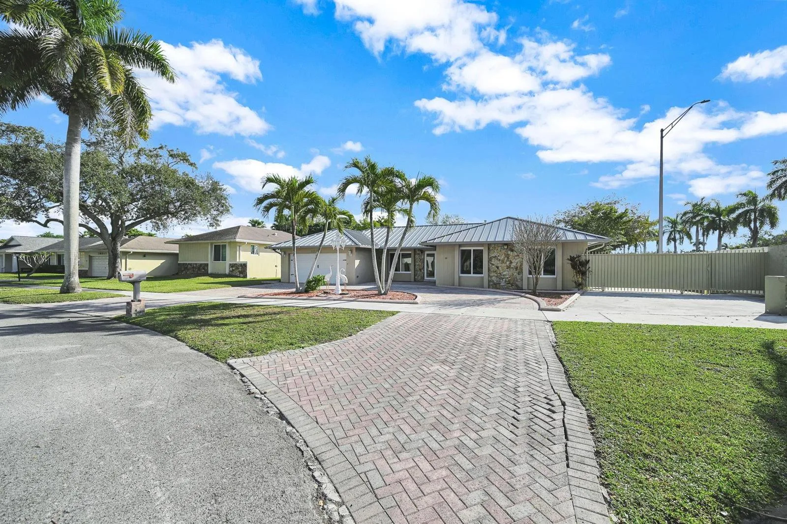 10321 SW 116th Avenue, Miami, FL 33176 photo 3